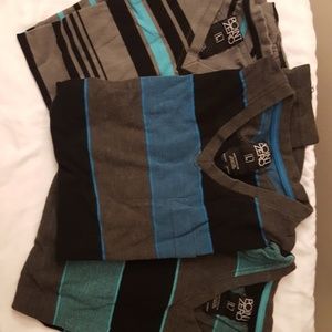 3 Mens v-neck t-shirts